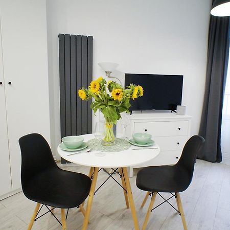 Polonia Art Apartments In The City Center Katowice Bagian luar foto