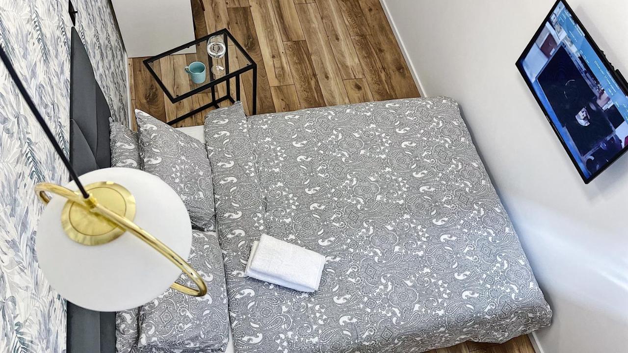 Polonia Art Apartments In The City Center Katowice Bagian luar foto