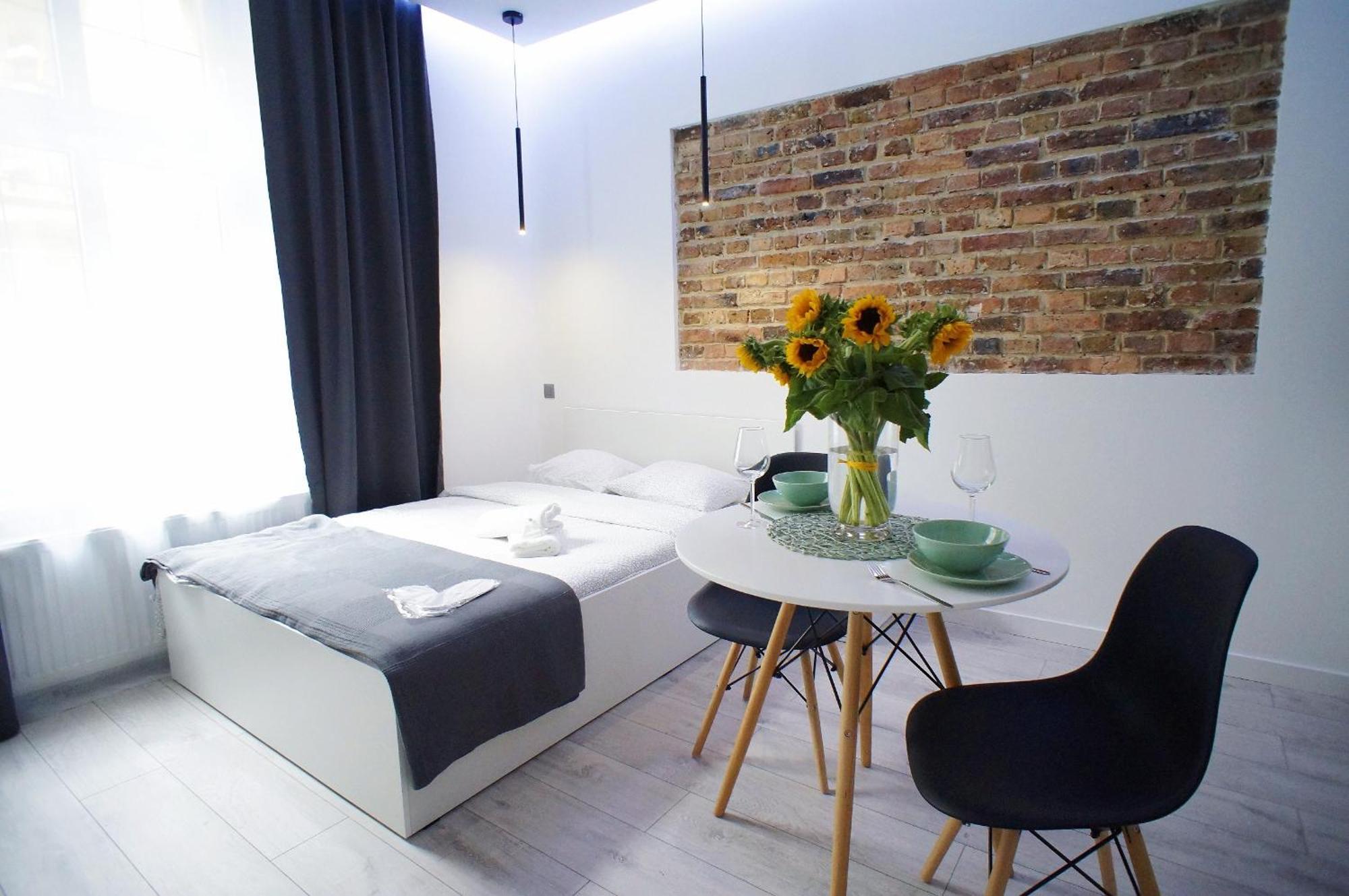 Polonia Art Apartments In The City Center Katowice Bagian luar foto